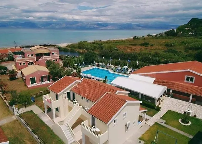 Otel Monika Sidárion